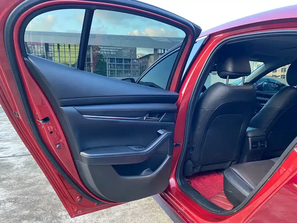 Mazda 3 Axela 2021 из CN, фото 10