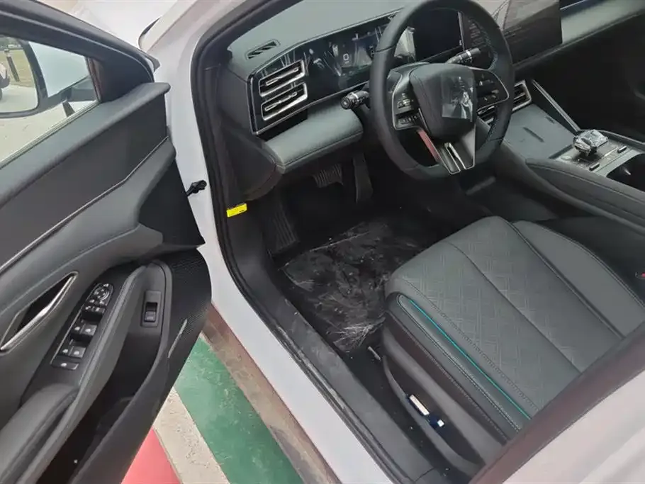 BYD Qin L 2025 из CN, фото 9