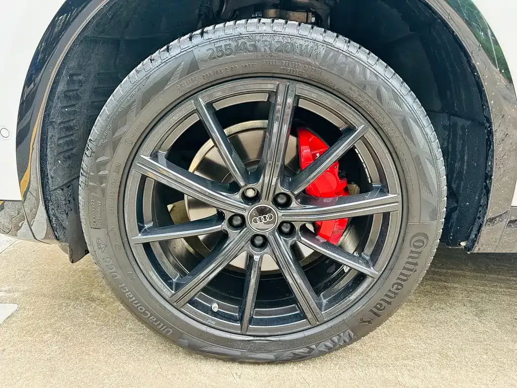 Audi Q5L Sportback 2021 из CN, фото 6