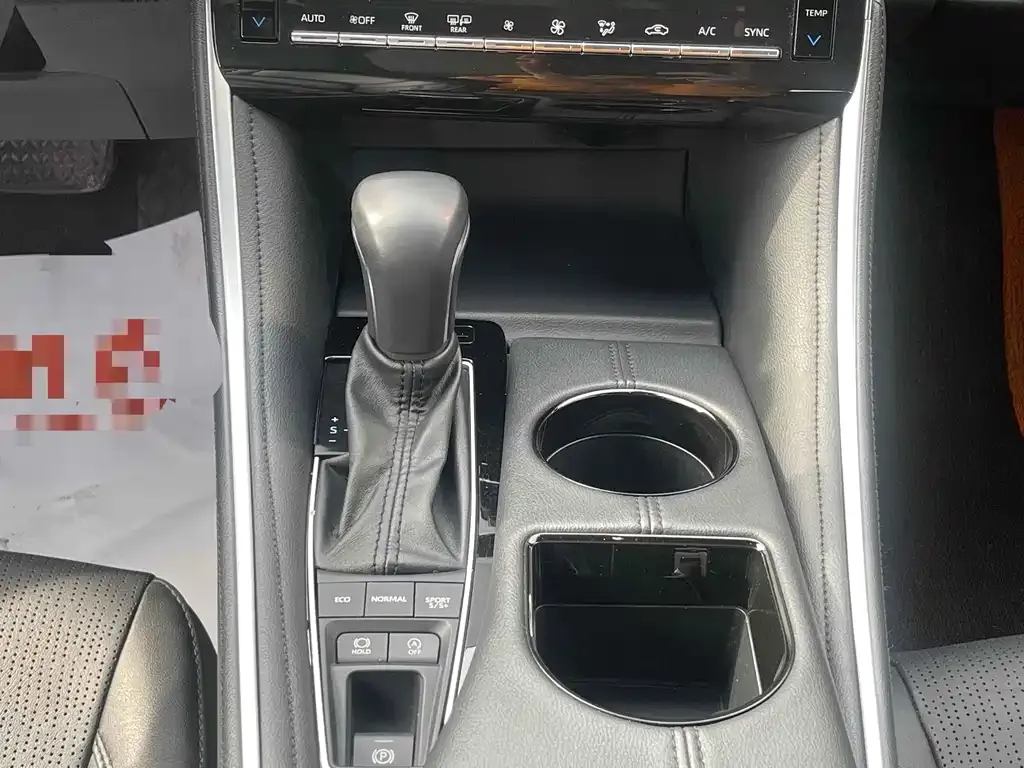 Toyota Avalon 2024 из CN, фото 9