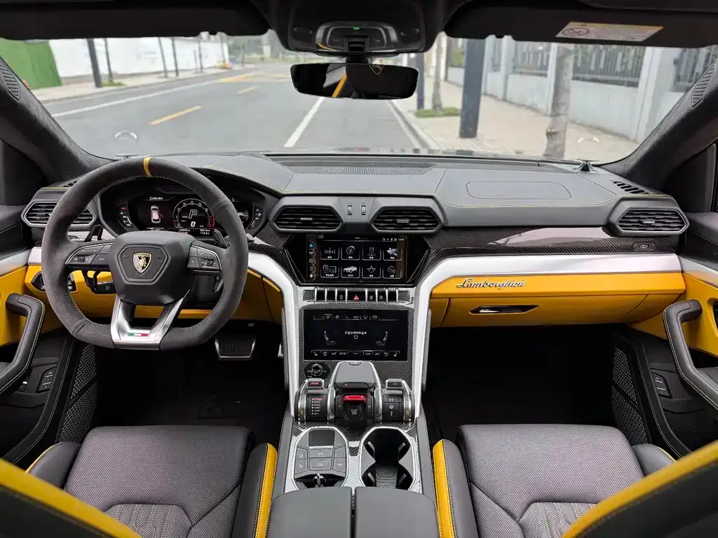 Lamborghini Urus 2023 из CN, фото 7