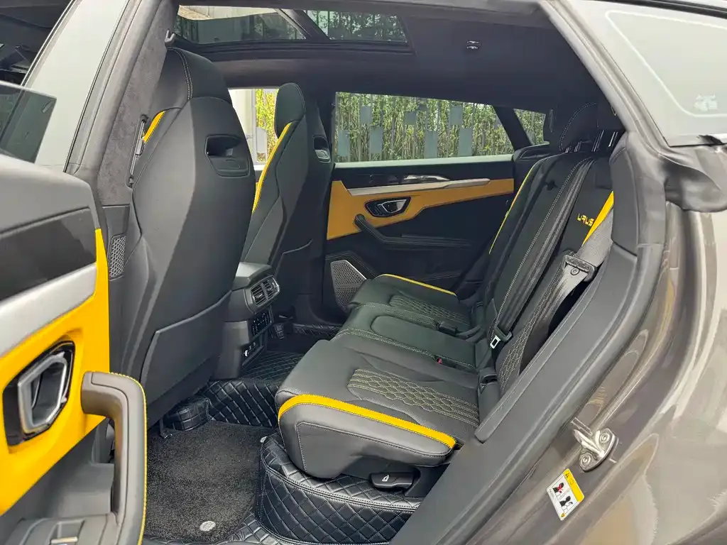 Lamborghini Urus 2023 из CN, фото 9