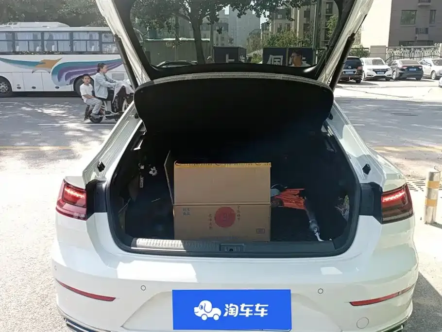 Volkswagen CC 2022 из CN, фото 4