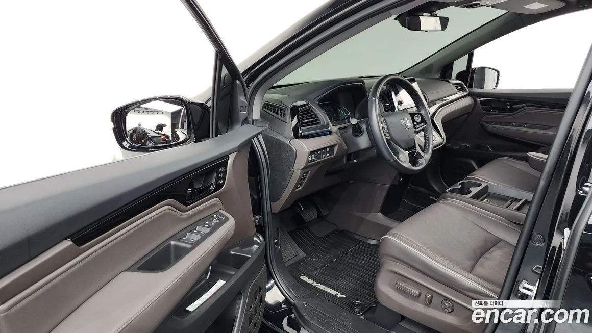 Honda Odyssey — фото 10
