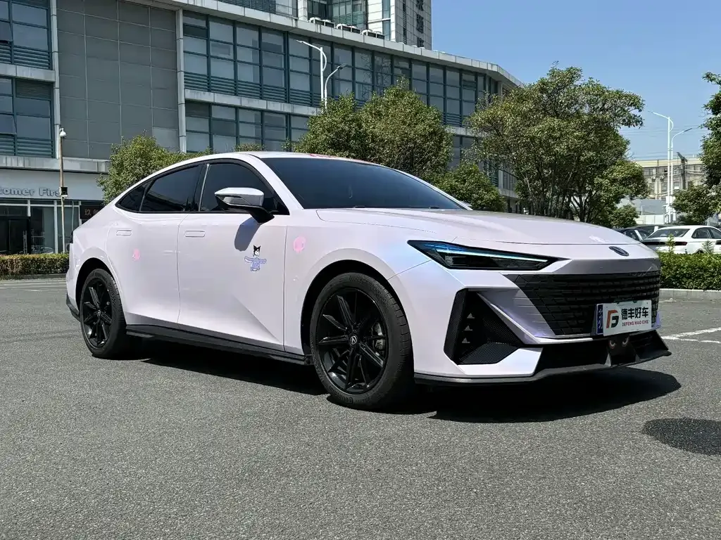 Changan UNI-V 2023 из CN, фото 1
