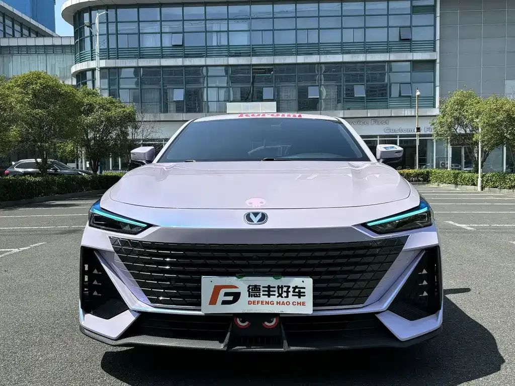 Changan UNI-V 2023 из CN, фото 2