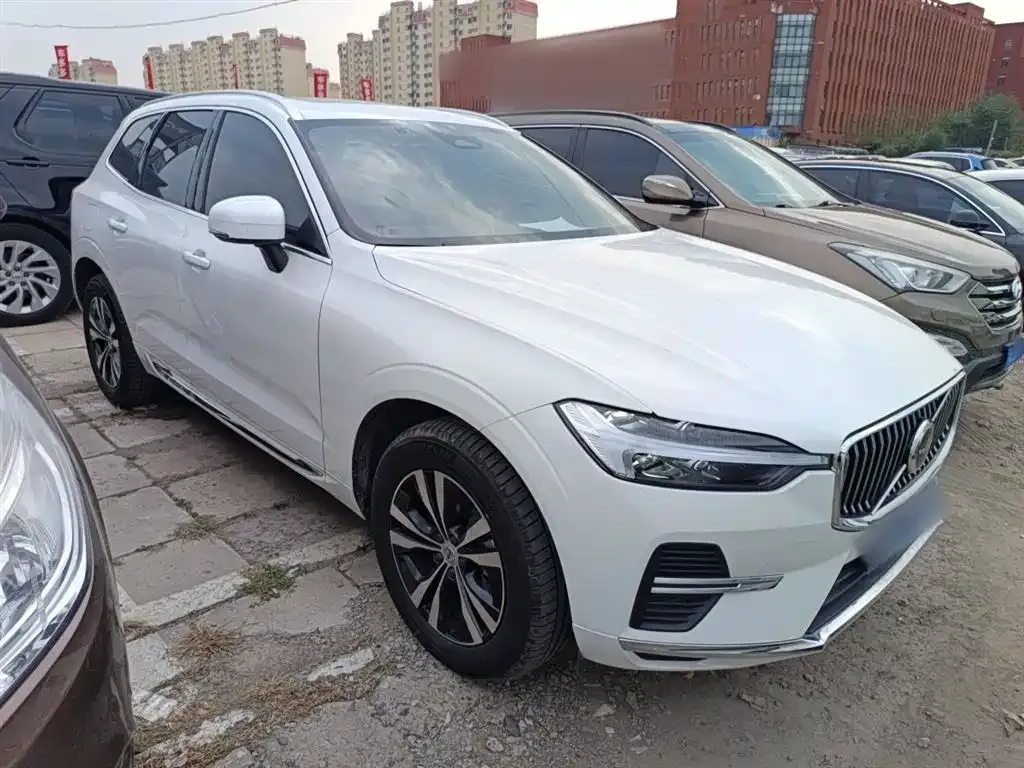 Volvo XC60 2022 из CN, фото 4
