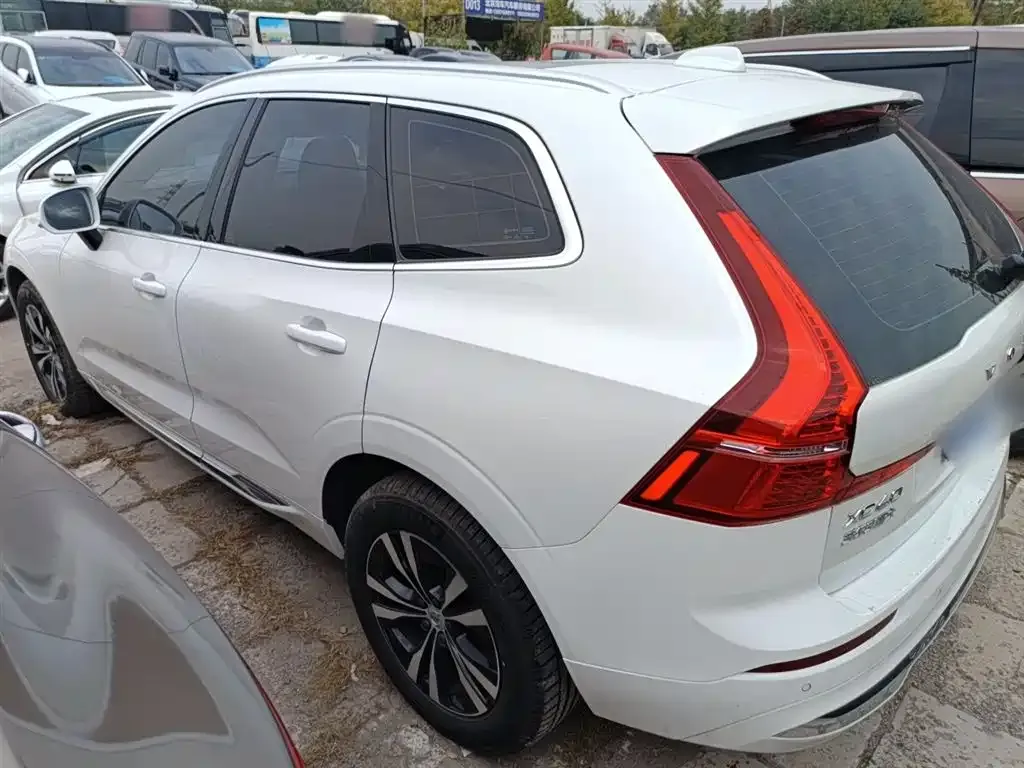 Volvo XC60 2022 из CN, фото 5