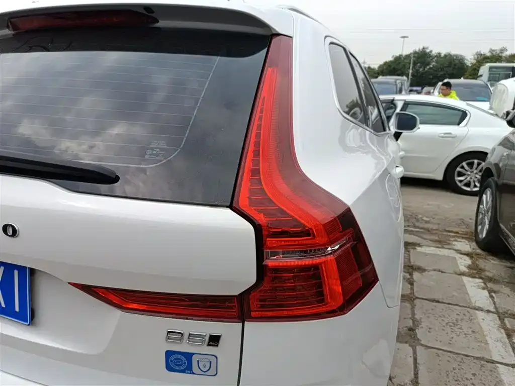 Volvo XC60 2022 из CN, фото 8