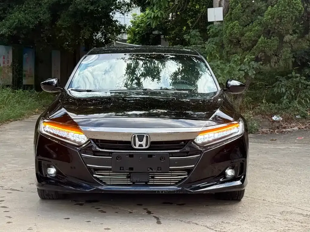 Honda Accord 2023 из CN, фото 2