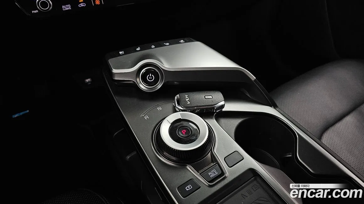 Kia EV6 — фото 9