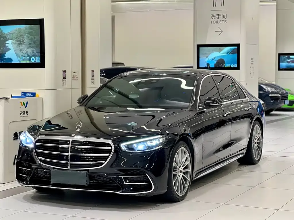 Mercedes-Benz S-Class — фото 1
