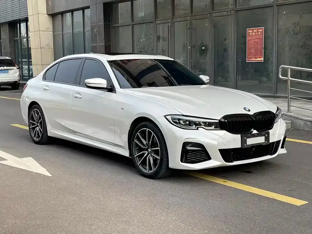 BMW 3 Series 2022 из CN, фото 3