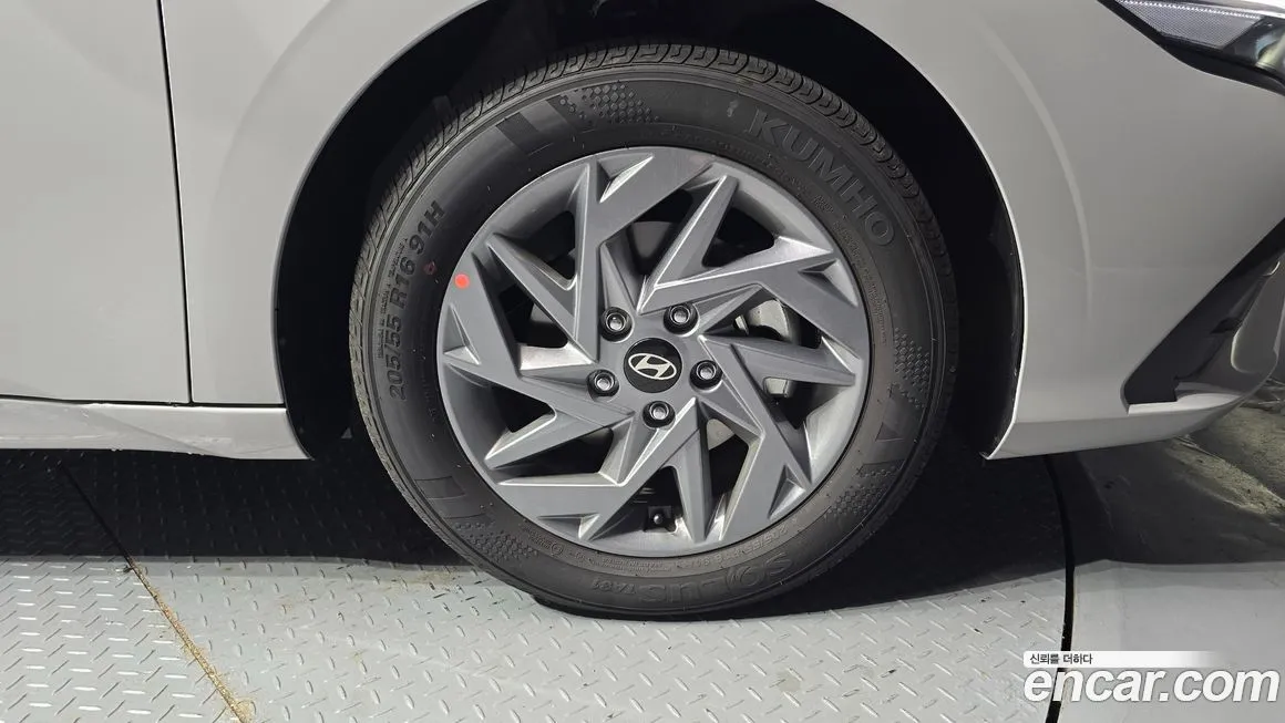Hyundai AVANTE — фото 5