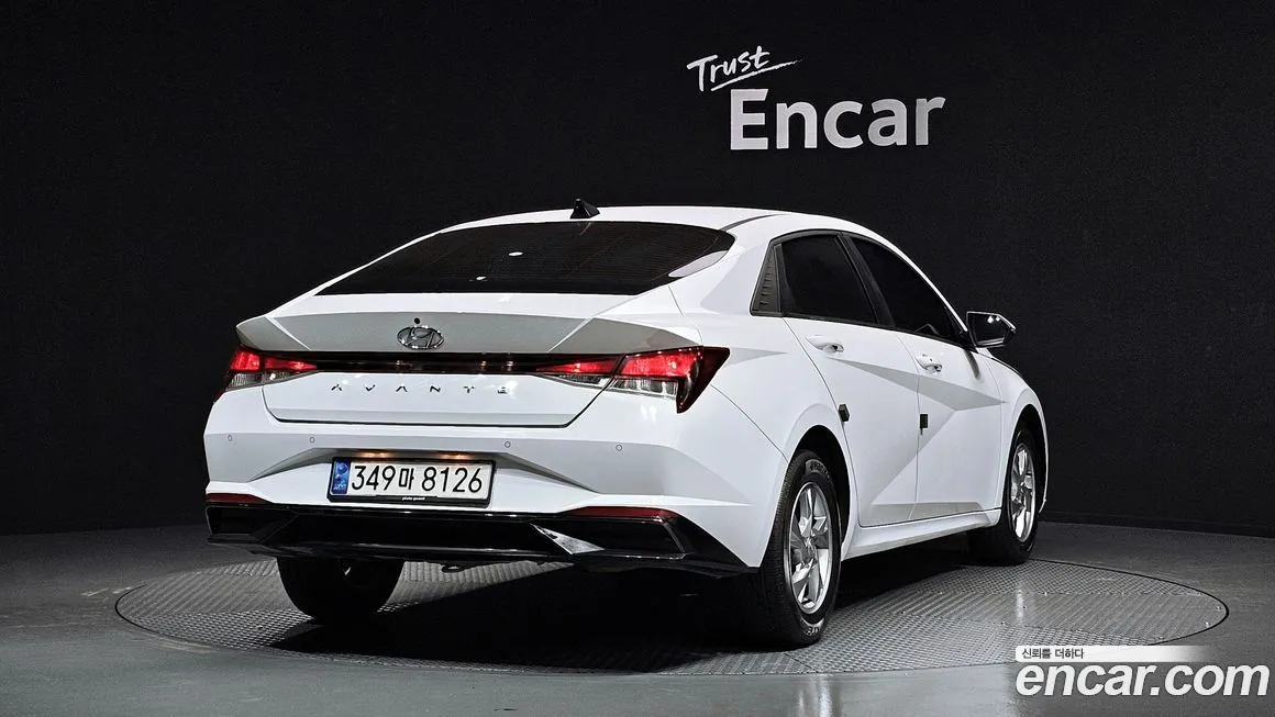 Hyundai AVANTE — фото 2