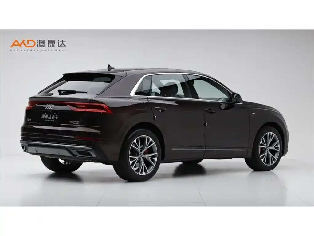 Audi Q8 2021 из CN, фото 3