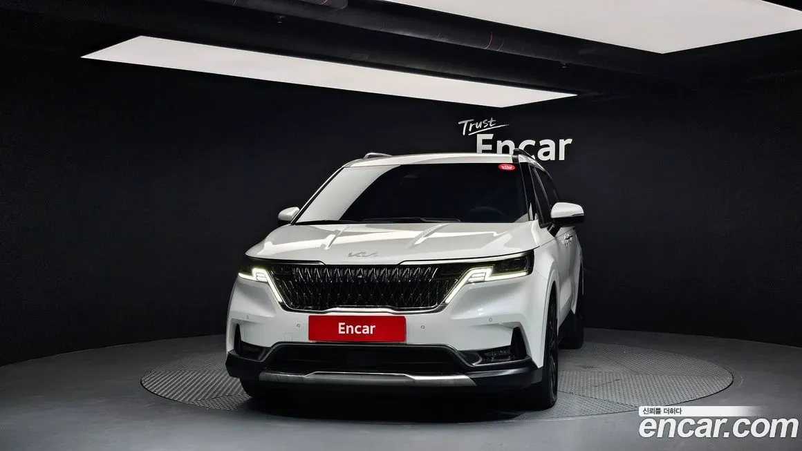 Kia Carnival — фото 3