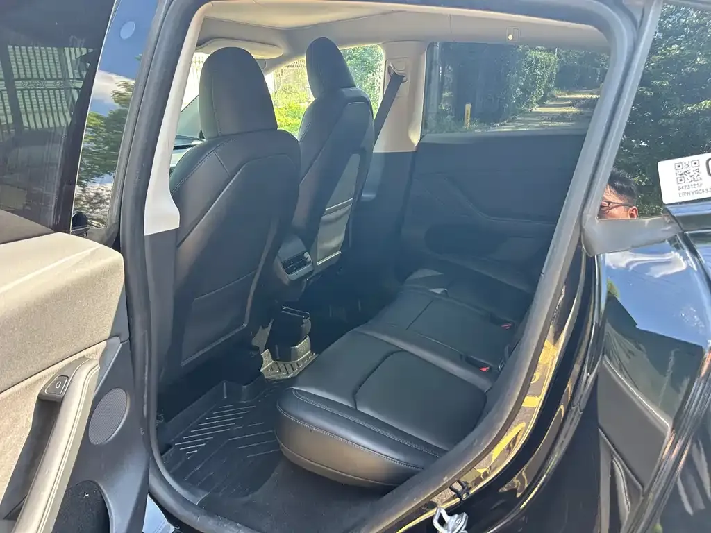 Tesla Model Y 2022 из CN, фото 7