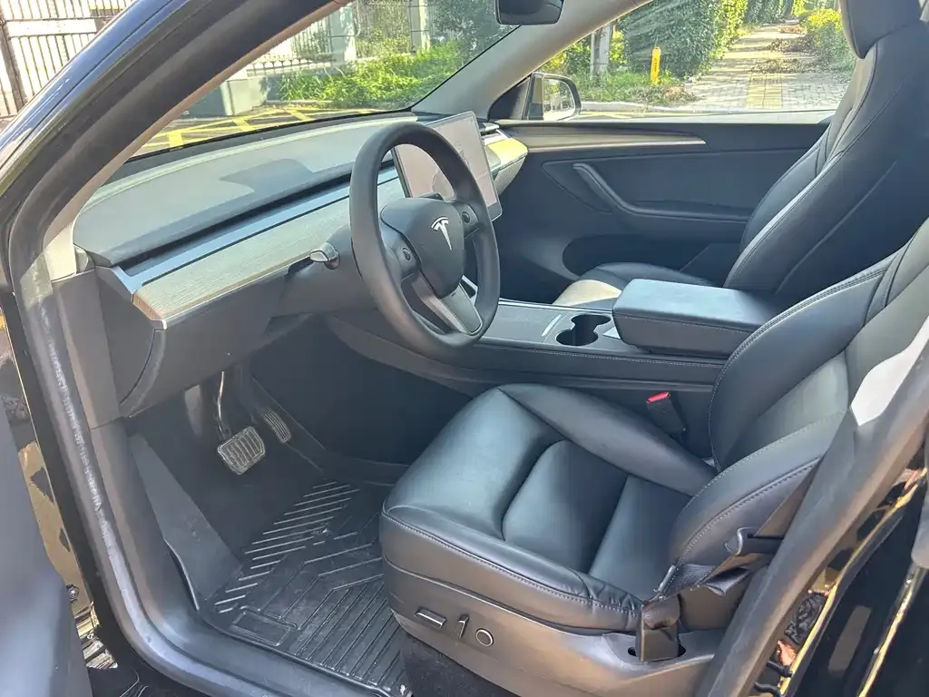 Tesla Model Y 2022 из CN, фото 9