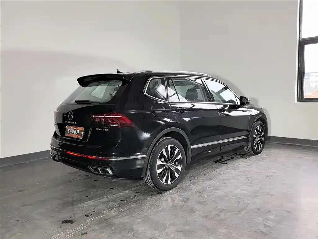 Volkswagen Tiguan L 2022 из CN, фото 2