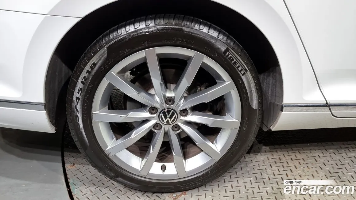 Volkswagen Passat 2021 из KR, фото 5