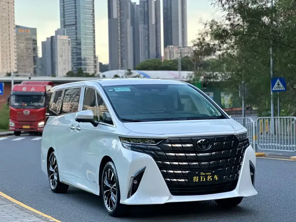Toyota Alphard 2024 из CN, фото 4