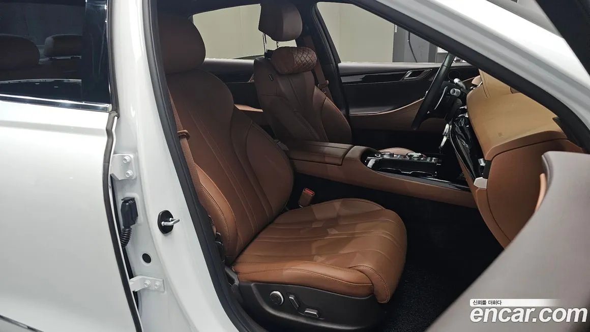 Genesis G80 — фото 10