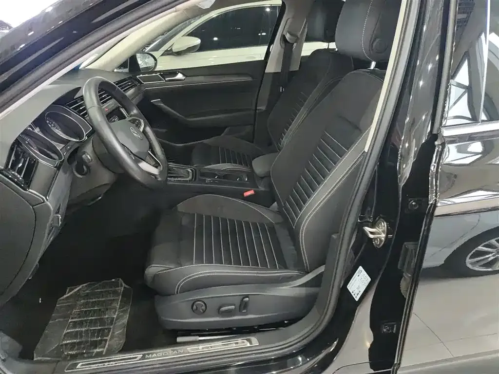 Volkswagen Magotan 2022 из CN, фото 9