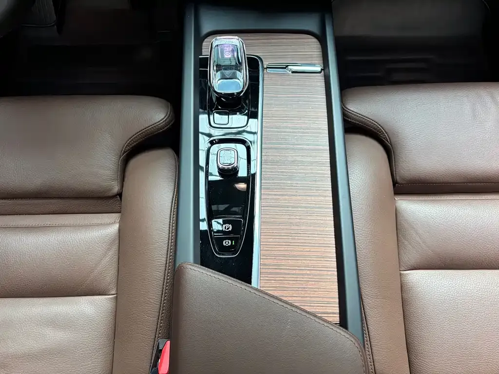 [object Object] XC60 2022 из CN, фото 8