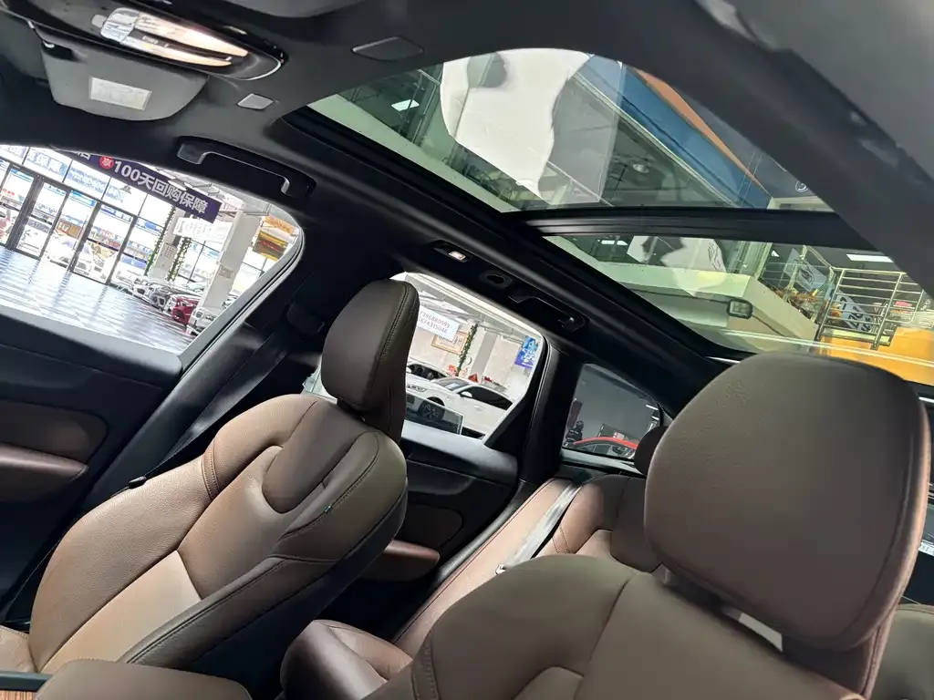 [object Object] XC60 2022 из CN, фото 9