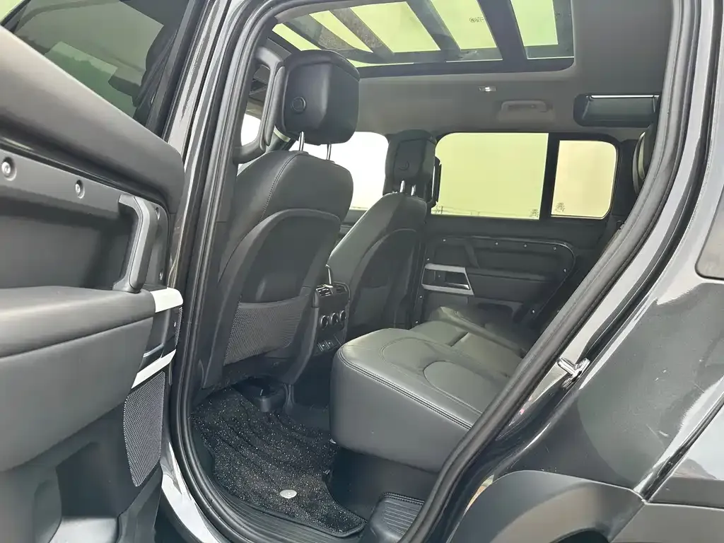 Land Rover Defender 2024 из CN, фото 5