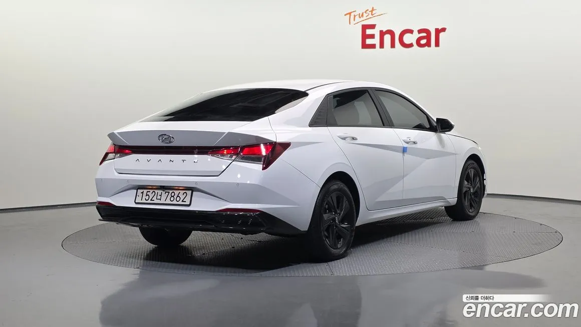 Hyundai AVANTE — фото 2