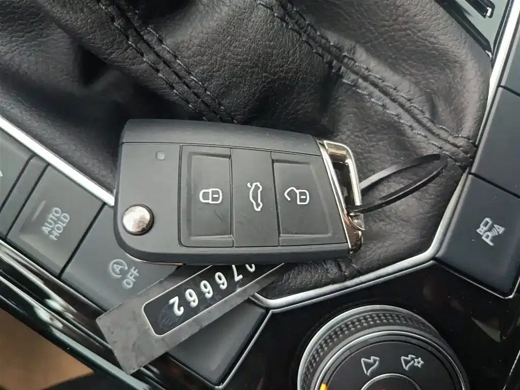 Volkswagen Tayron 2023 из CN, фото 9