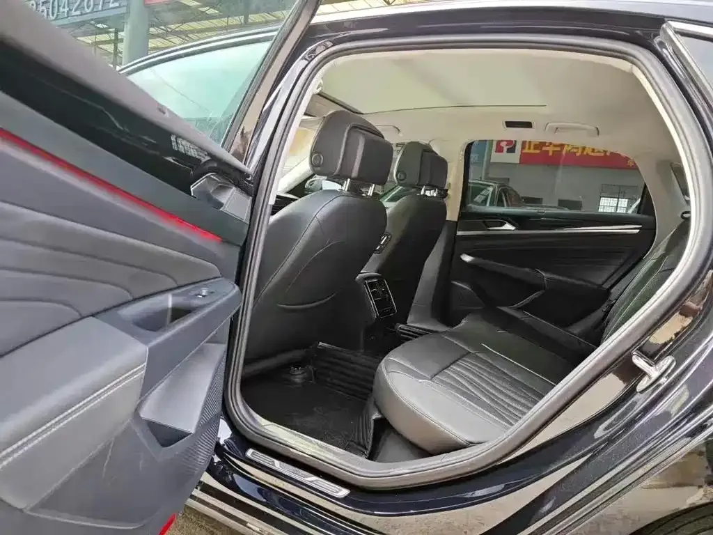 Volkswagen Passat — фото 5