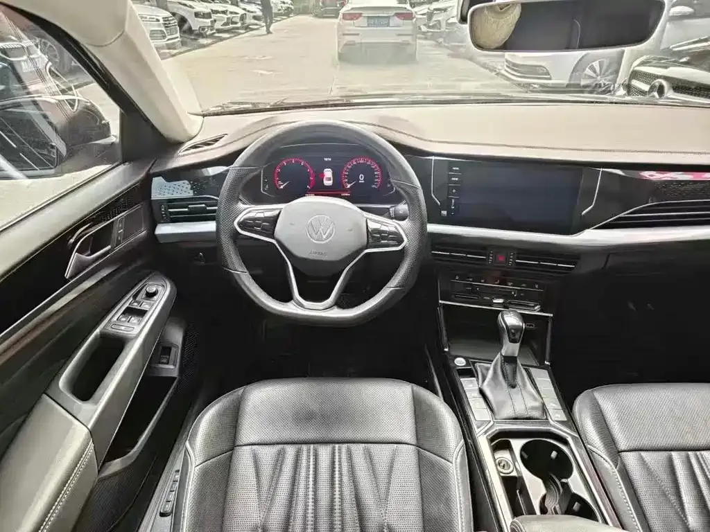 Volkswagen Passat — фото 6