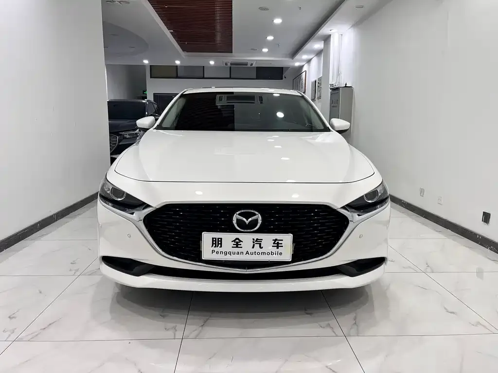 Mazda 3 Axela 2022 из CN, фото 2