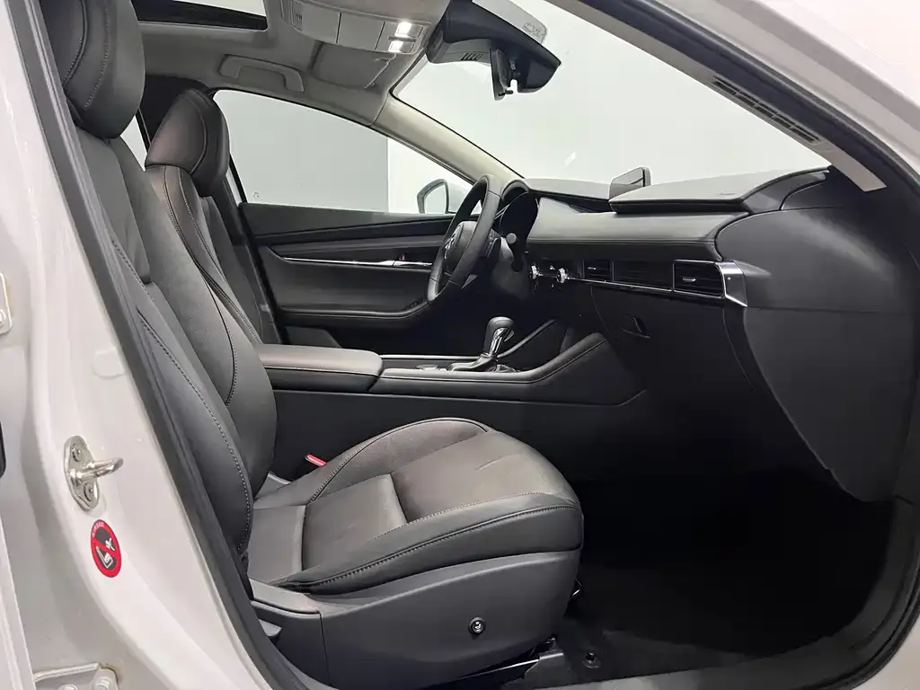 Mazda 3 Axela 2022 из CN, фото 9