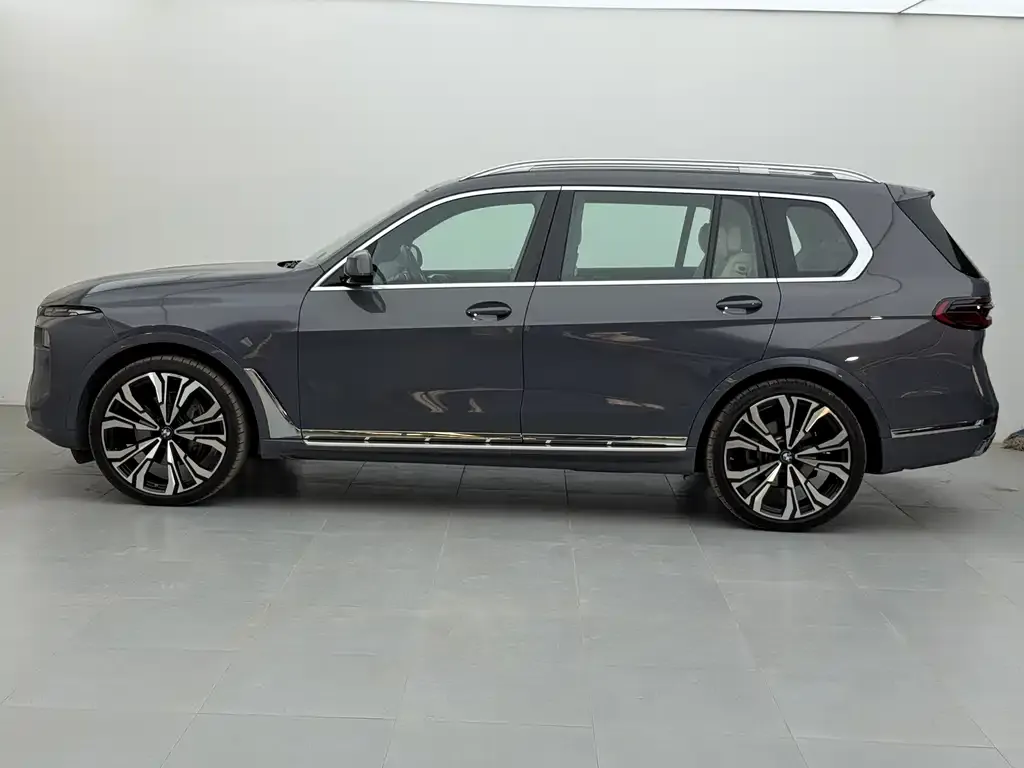 BMW X7 2023 из CN, фото 3