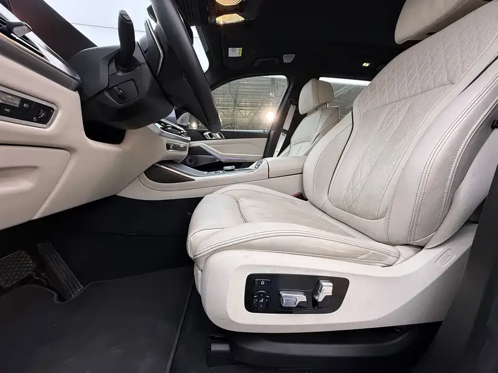 BMW X7 2023 из CN, фото 8