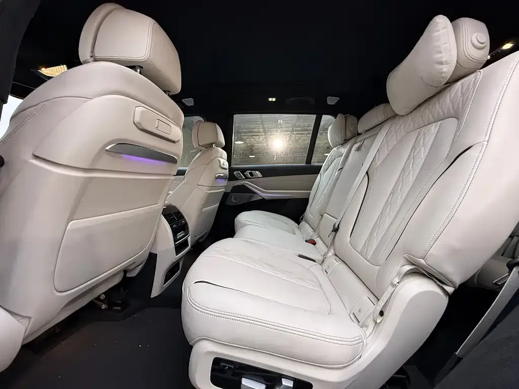 BMW X7 2023 из CN, фото 9