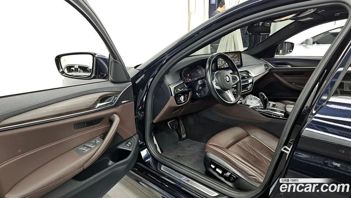BMW 5-Series 2021 из KR, фото 10