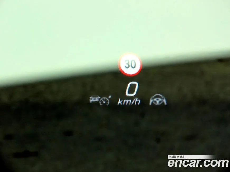 Mercedes-Benz EQA — фото 10