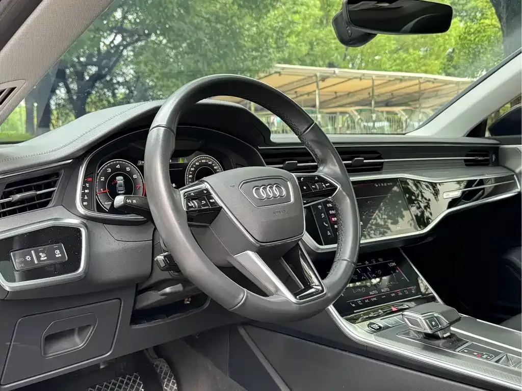 Audi A7 — фото 7