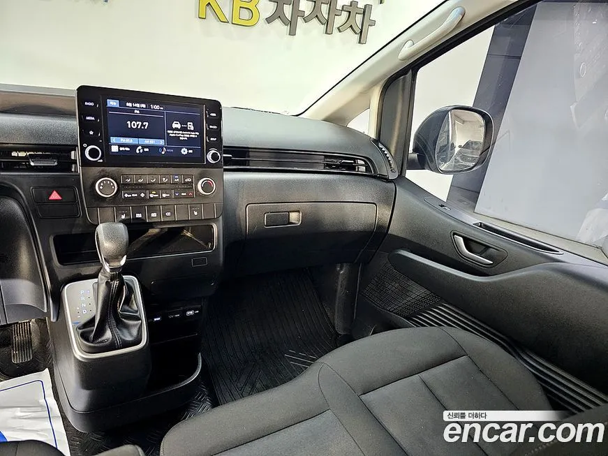 Hyundai Staria — фото 10