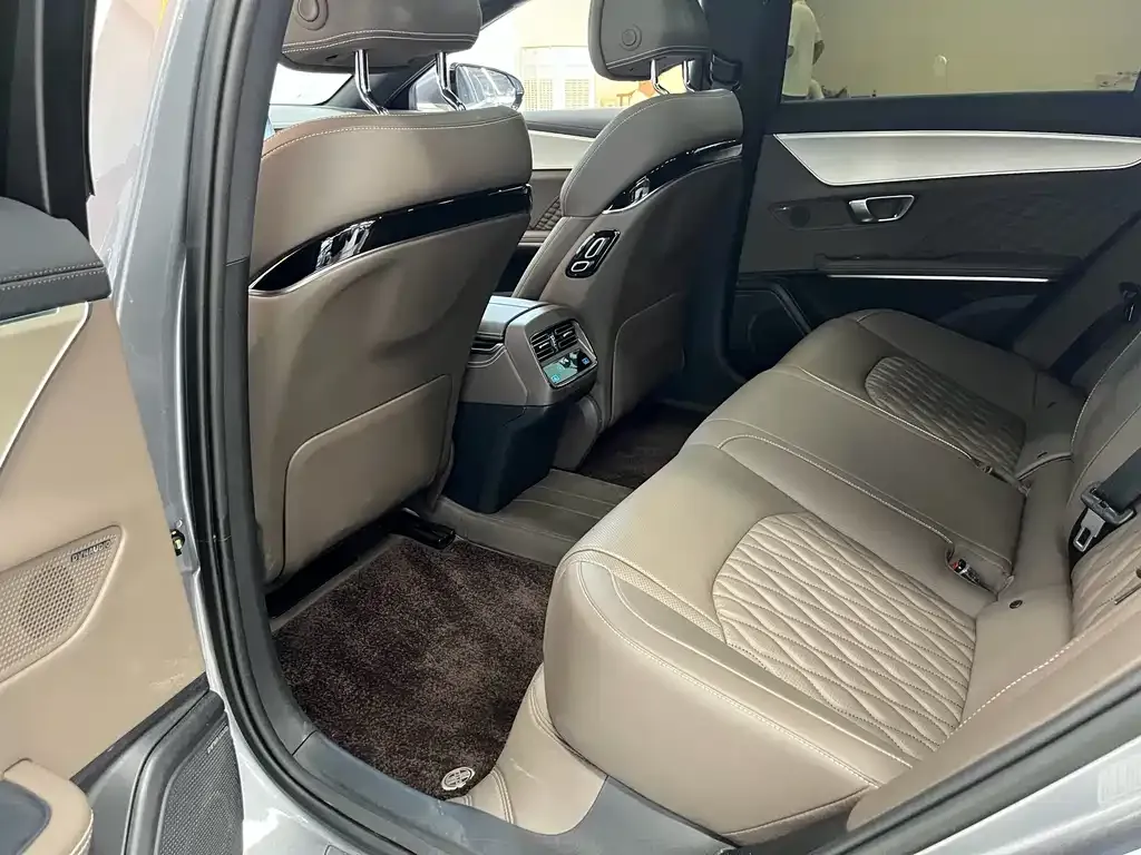 BYD Han 2024 из CN, фото 8