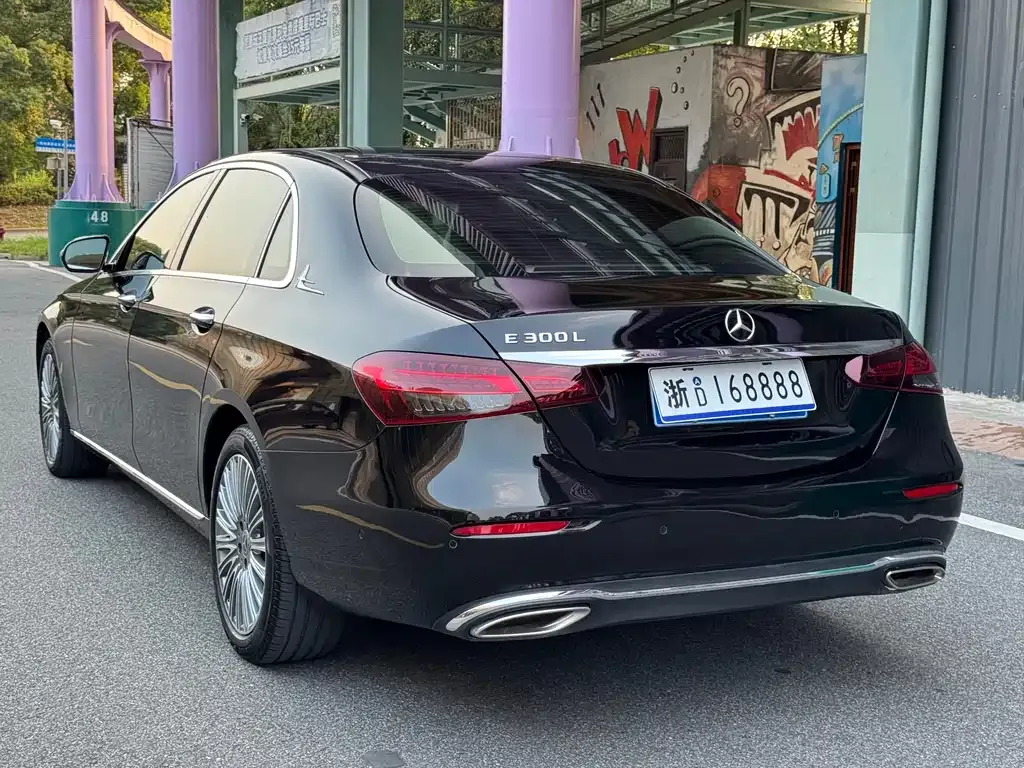 Mercedes-Benz E-Class 2023 из CN, фото 10