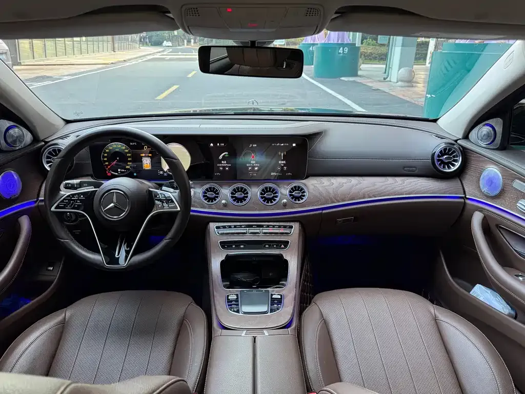 Mercedes-Benz E-Class 2023 из CN, фото 4