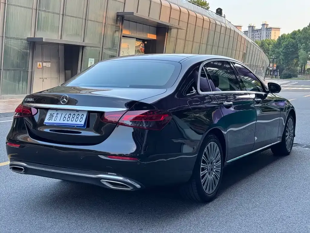 Mercedes-Benz E-Class 2023 из CN, фото 8