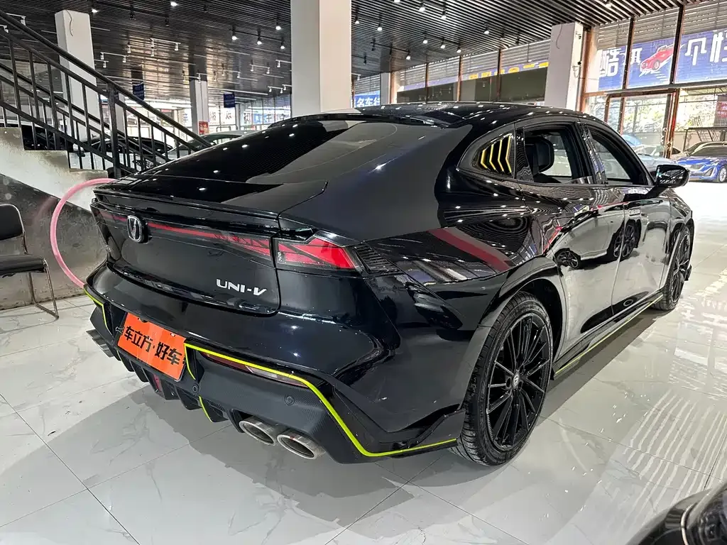 Changan UNI-V 2023 из CN, фото 6