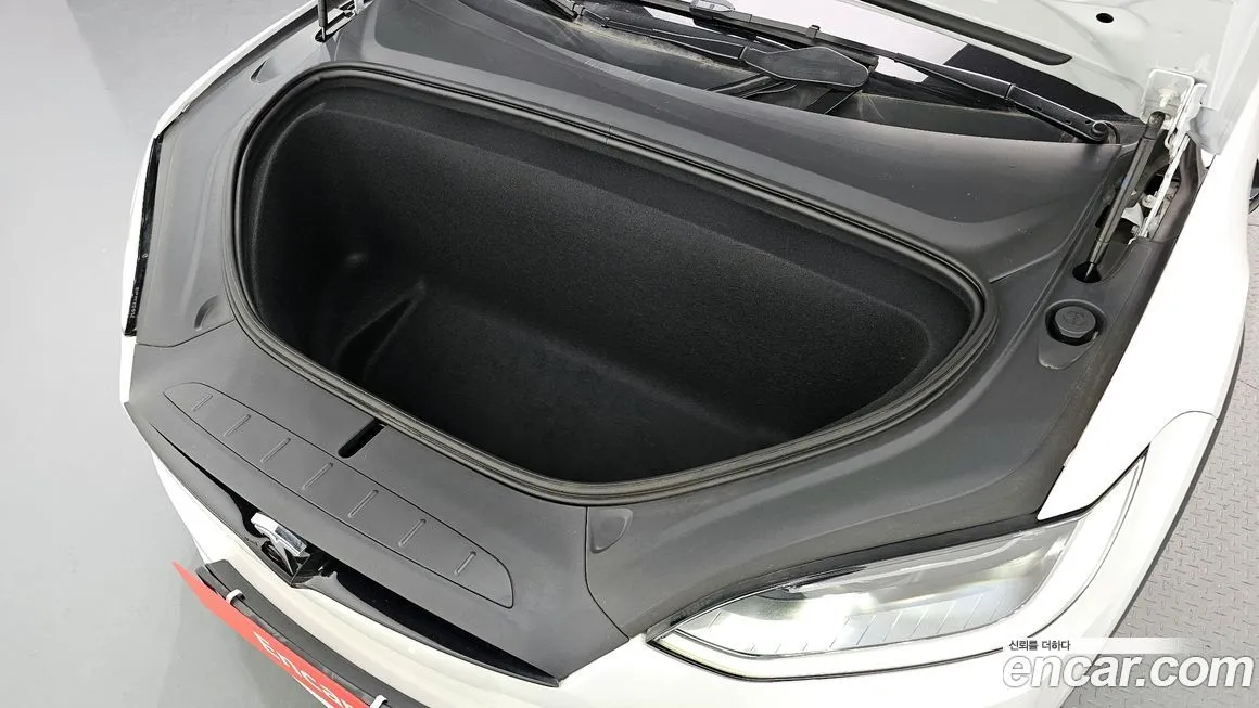 Tesla Model X 2024 из KR, фото 6